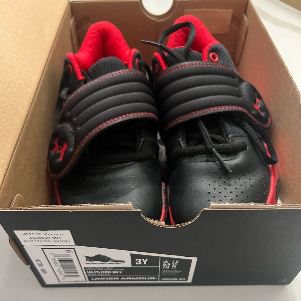 Under Armour PS zone BB 2 shoes
